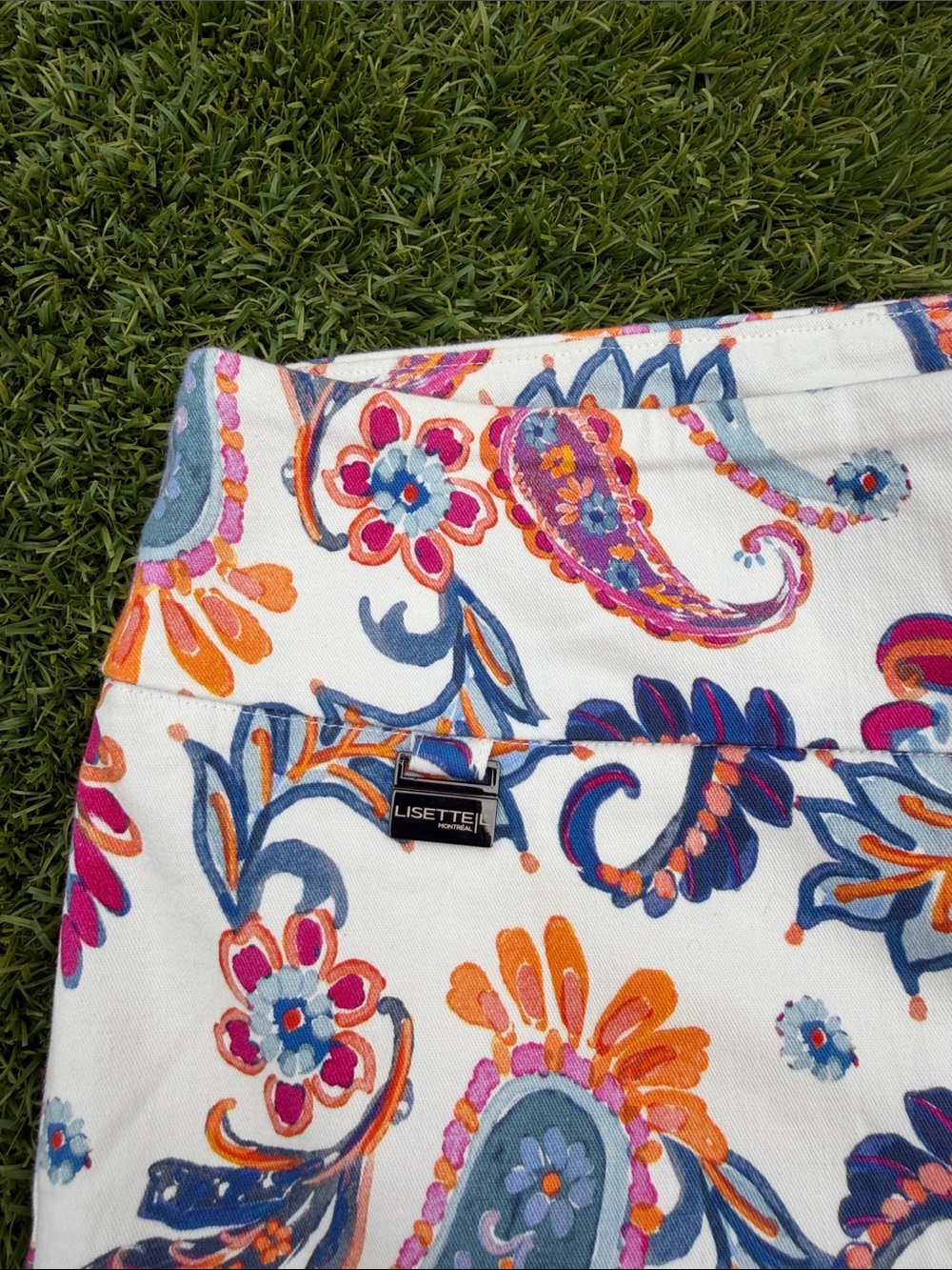 White Paisley Print Leggings - Multicolor - Picture 2 of 8